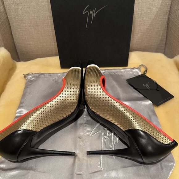 Giuseppe Zanotti scarppa leather pumps size EU 36( US6) and EU 36,5( US 6,5) new - Picture 11 of 14